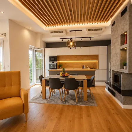 Luxury Escape 2br With Scenic Views & Private Garage Апартаменты *