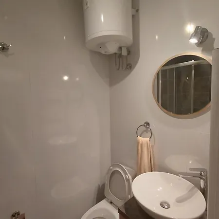 Апартаменты Luxury Escape 2br With Scenic Views & Private Garage Скопье